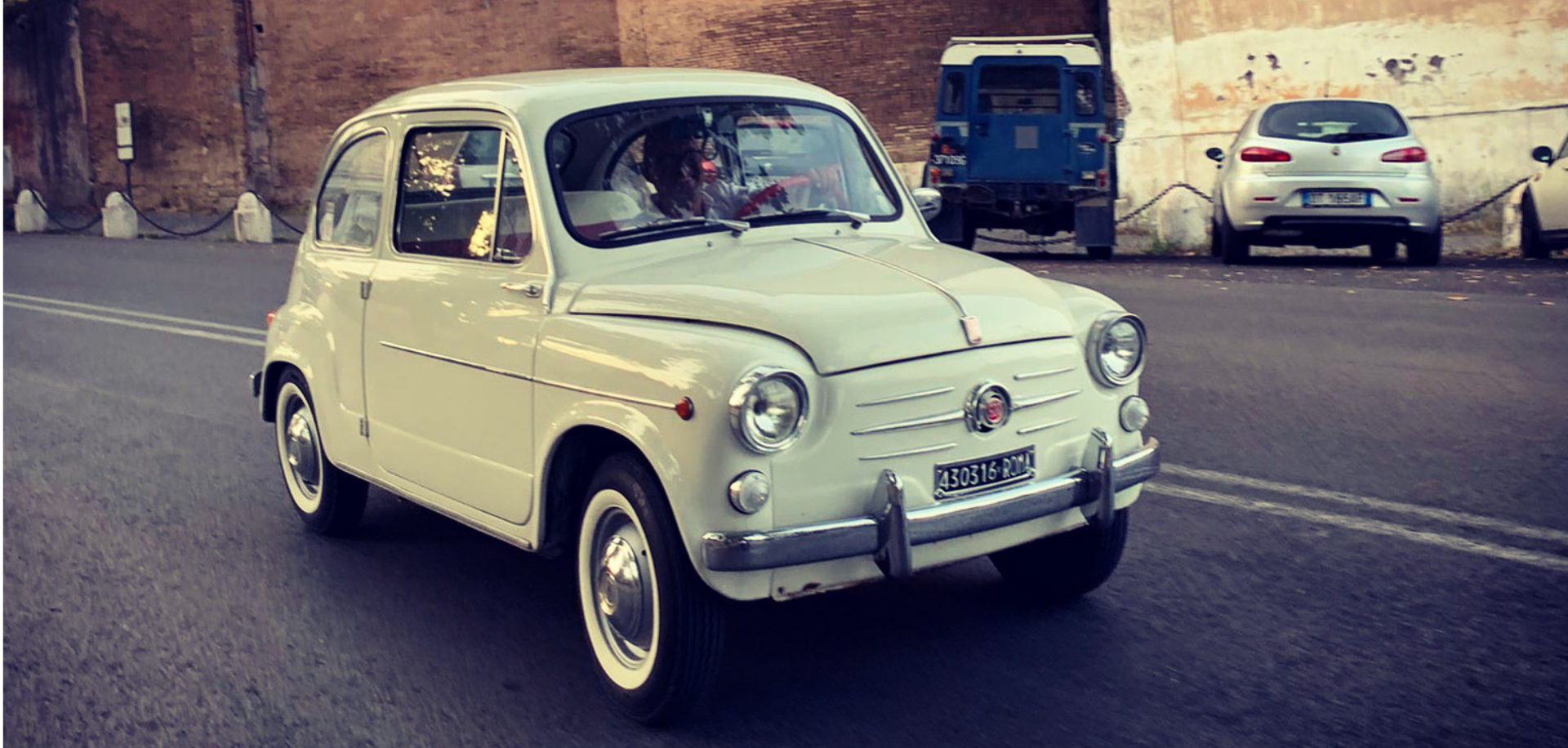 Paolo Cognetti con la sua Fiat 600 del 1960